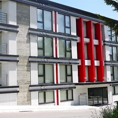 Akazora Aparthotel Кучан Екстериор снимка