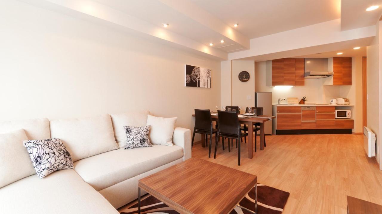 Akazora Aparthotel Кучан Екстериор снимка